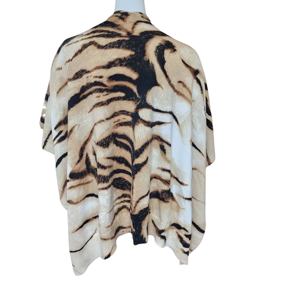 Chico's Animal Print Knit Shawl Wrap (S/M) - Picture 5 of 6